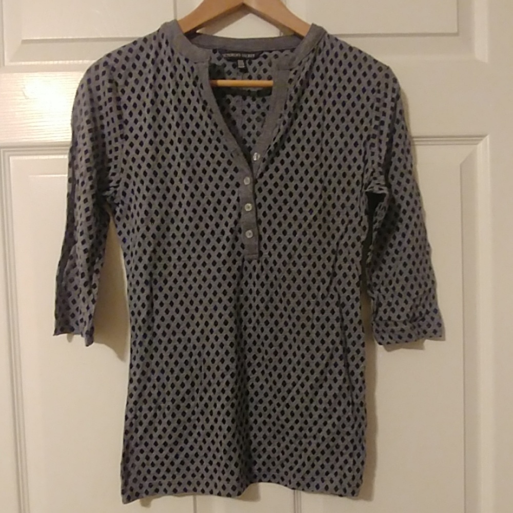 VS Grey Henley
